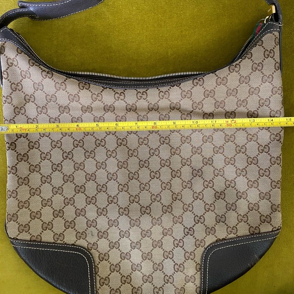 Authentic Gucci Monogram Bag - Picture 7 of 13